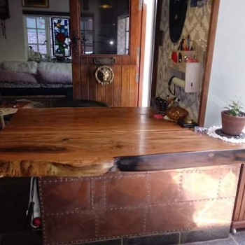 Lowe uniques Table Tops